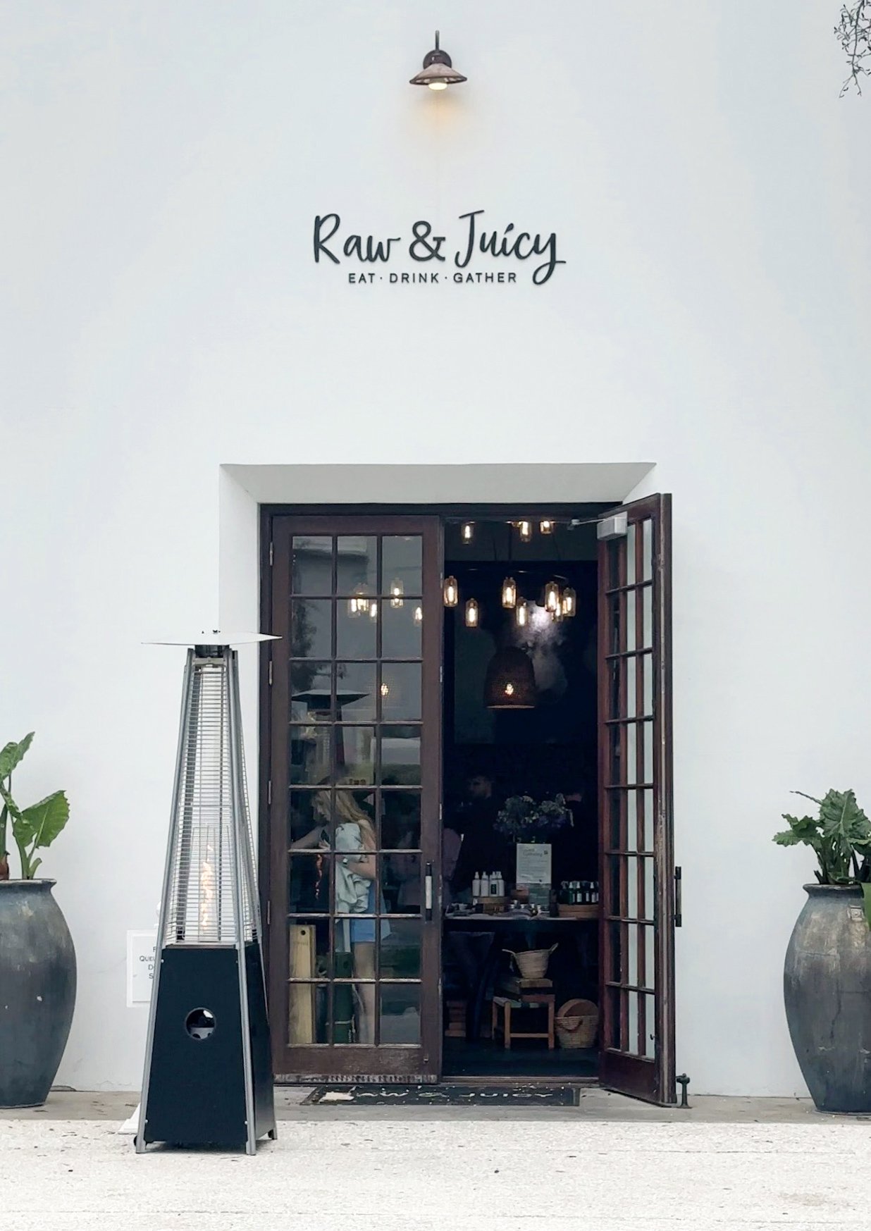 Raw & Juicy in Alys Beach_Our 30A Florida Trip 2026