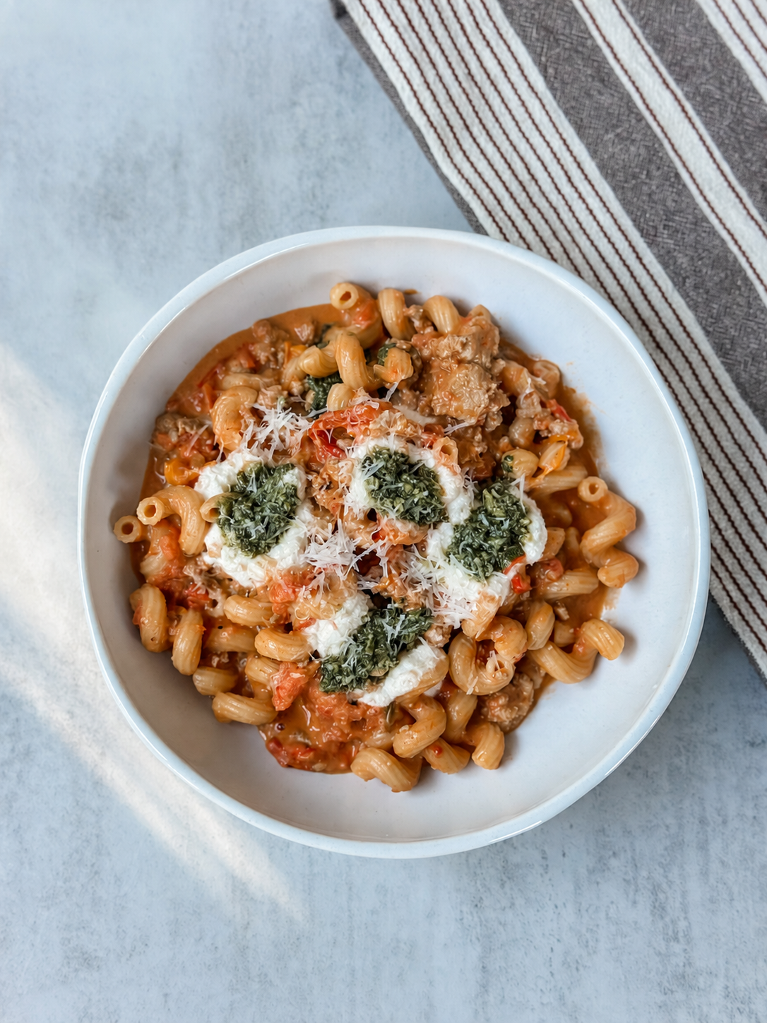 Spicy Tomato Vodka Pasta with Italian Sausage_Featured Blog Image_ItsHannahCallahan